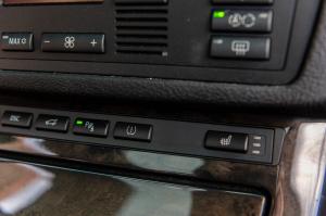 BMW X5 4.8is 2004 года  (NA)